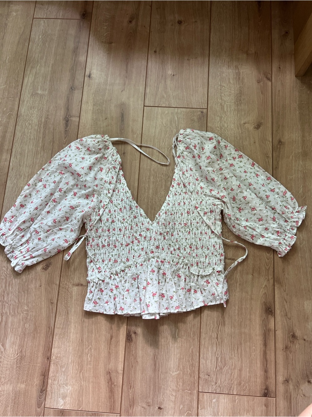 [NEW W/ TAGS] Lulus Crop Floral Top